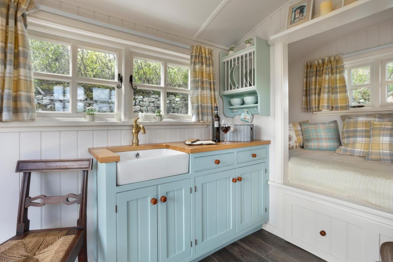 The Heron Shepherds Hut At Lyth Valley Brigsteer Buitenkant foto